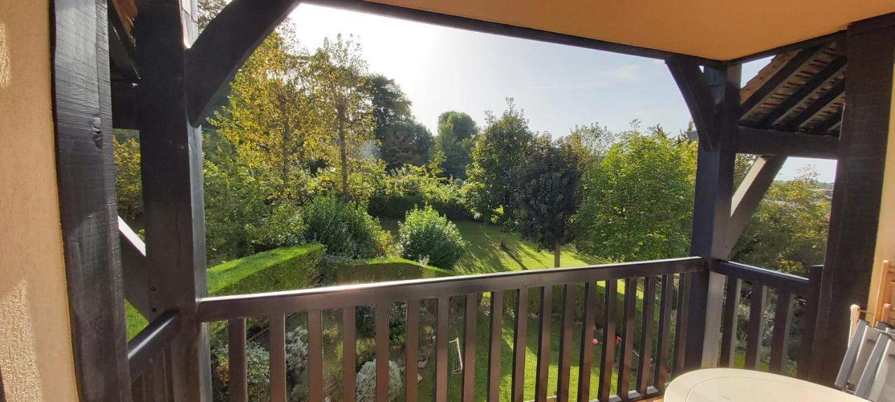 Appartement Domaine Des Yearlings Deauville Exterior photo